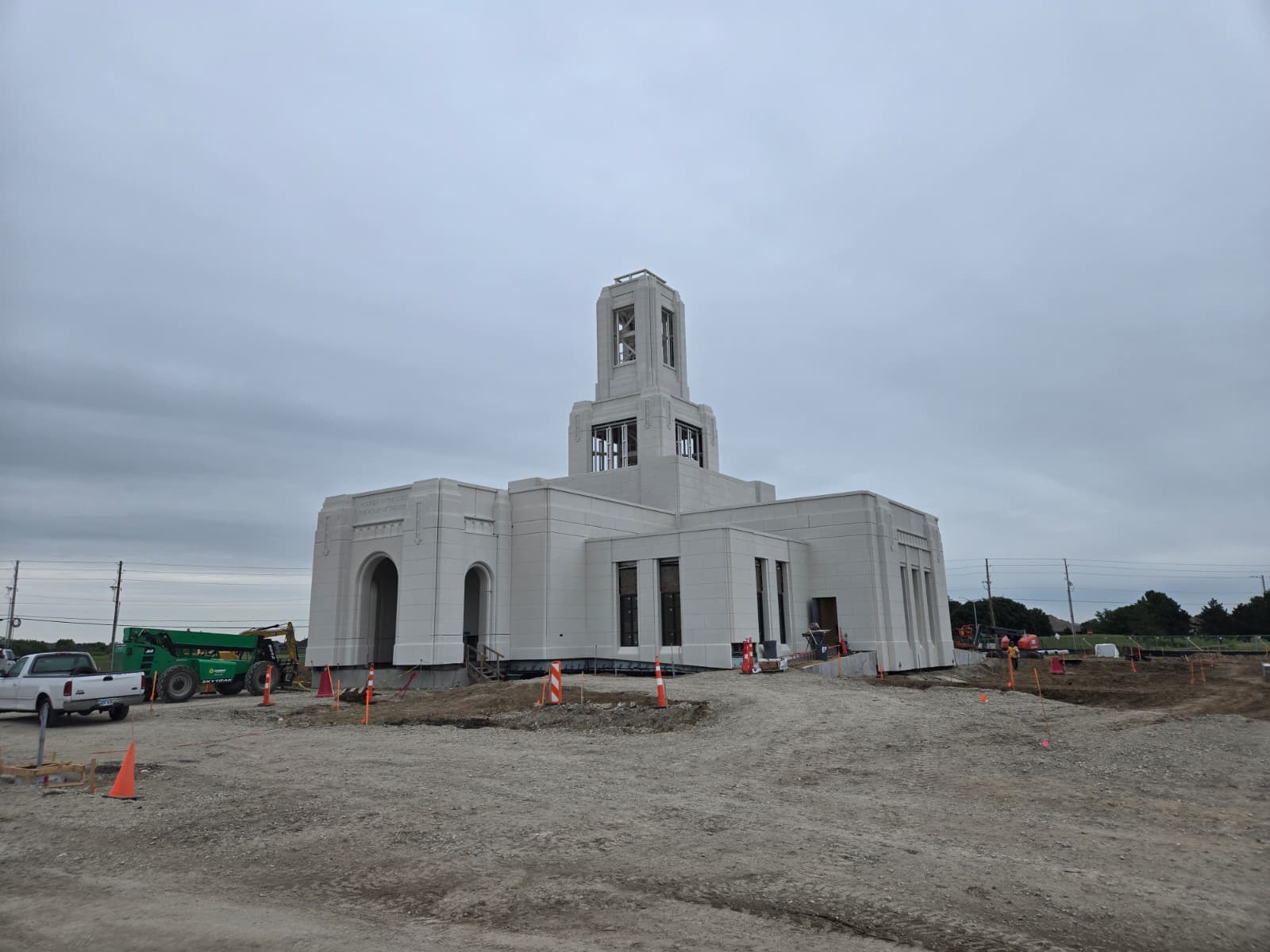Proceso de fabricación de componentes de GFRC para el Templo de Wichita en planta MXUD Querétaro
